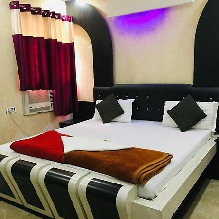 Hotel Natraj Sasarām Zewnętrze zdjęcie