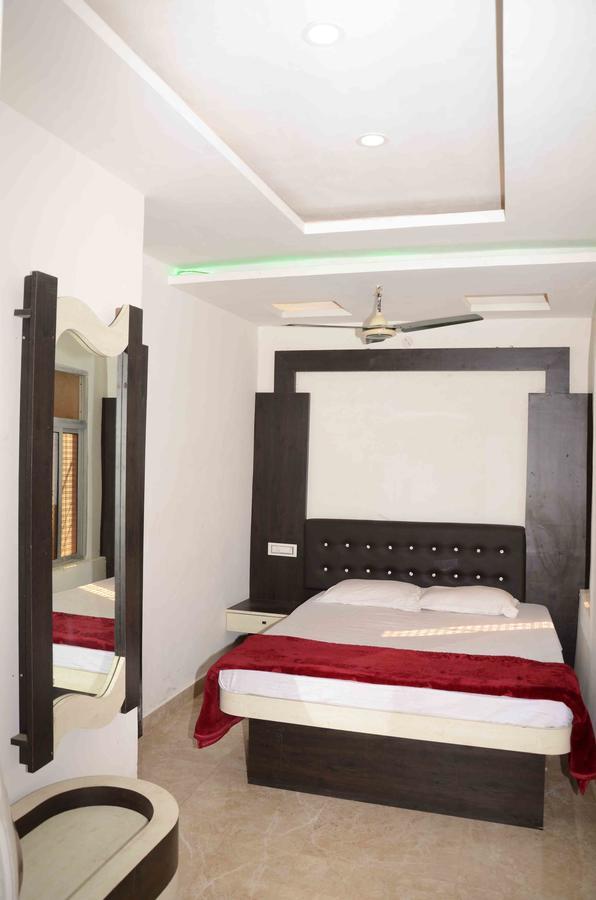 Hotel Natraj Sasarām Zewnętrze zdjęcie