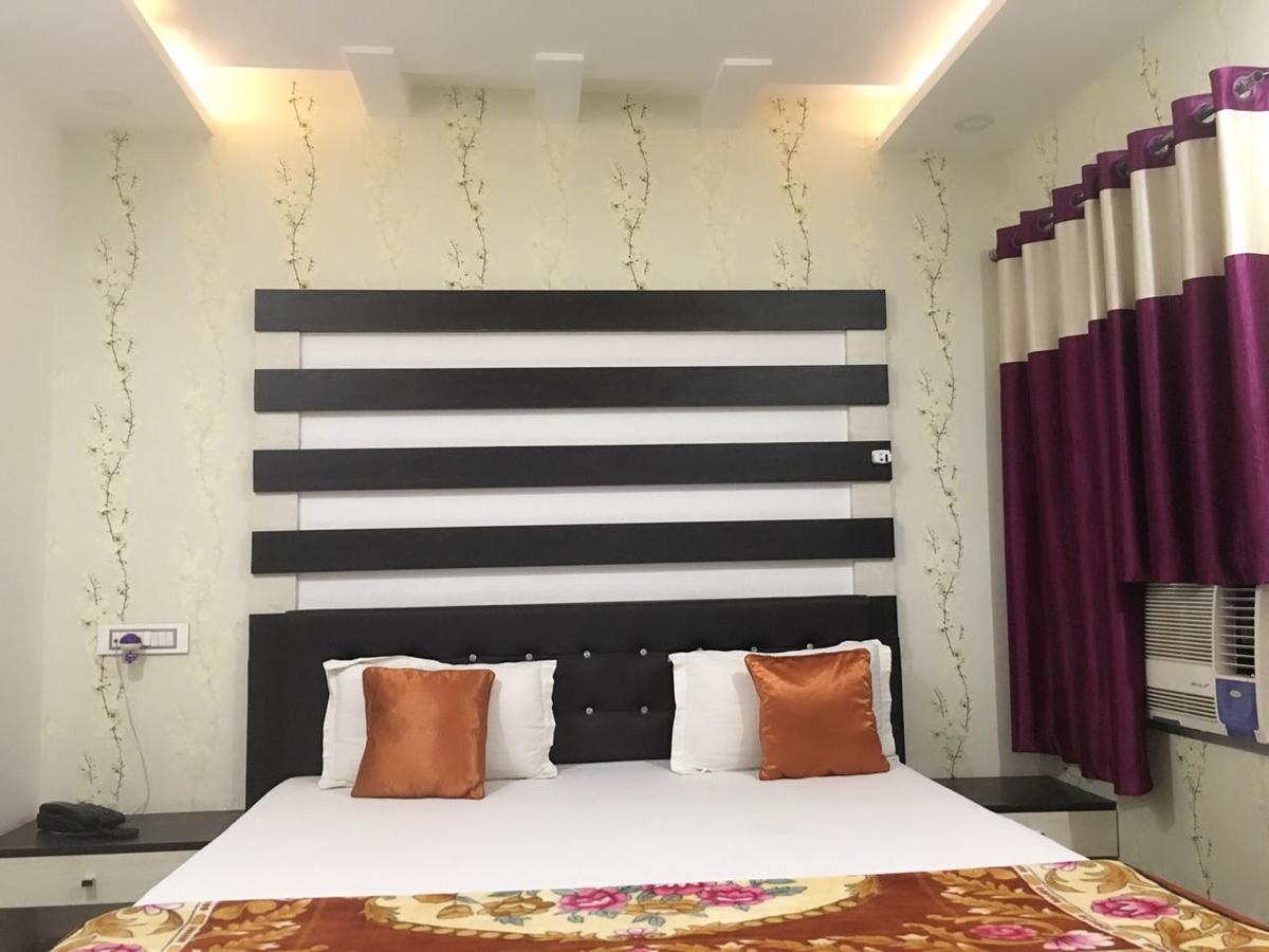 Hotel Natraj Sasarām Zewnętrze zdjęcie