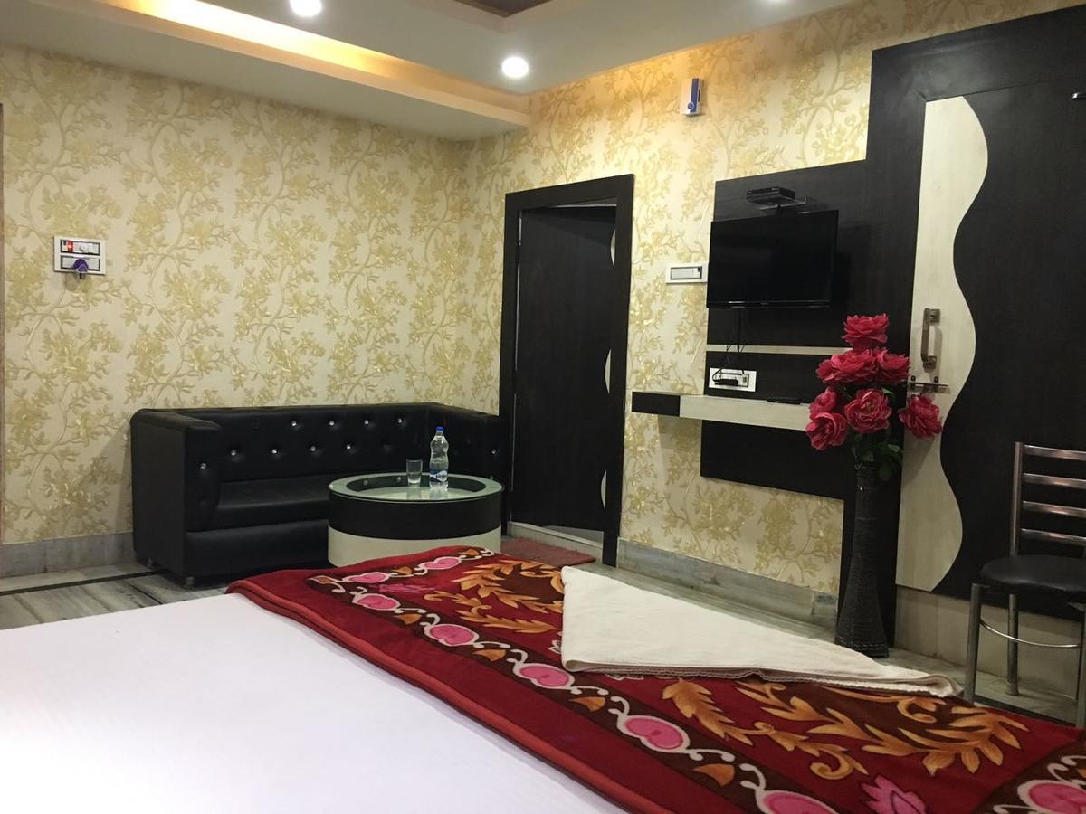 Hotel Natraj Sasarām Zewnętrze zdjęcie