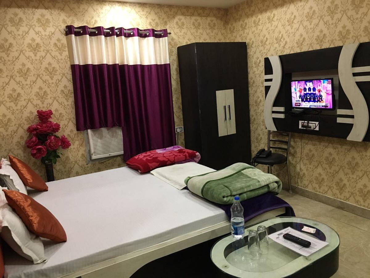 Hotel Natraj Sasarām Zewnętrze zdjęcie