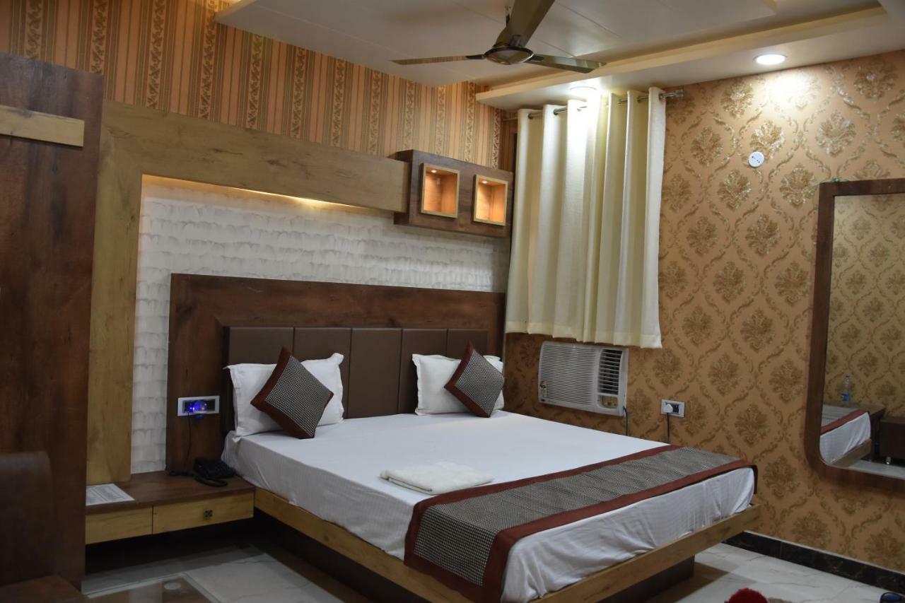 Hotel Natraj Sasarām Zewnętrze zdjęcie